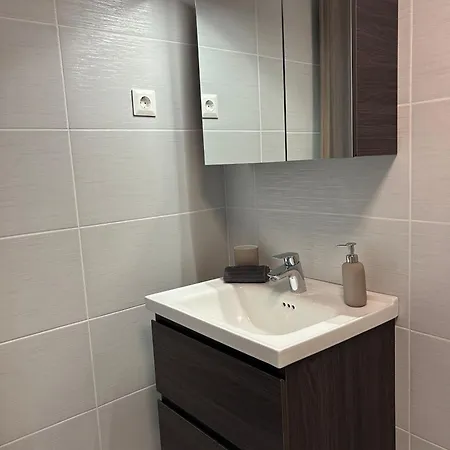 Dingi 102 Apartment *